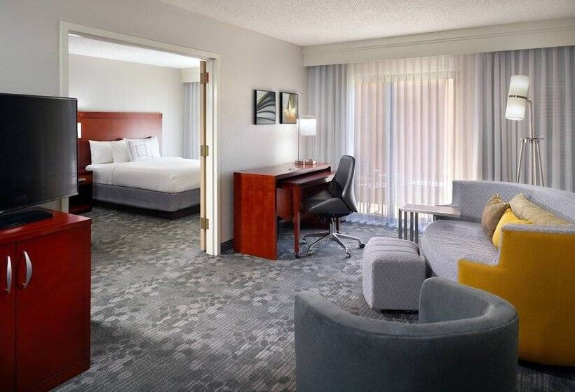 בית מלון כפרי Courtyard By Marriott Macon