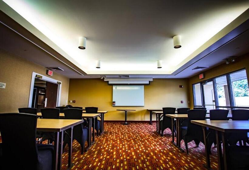 Отель Courtyard Memphis East/bill Morris Parkway