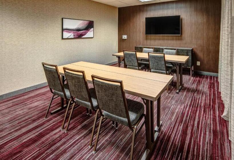 فندق Courtyard Memphis Germantown