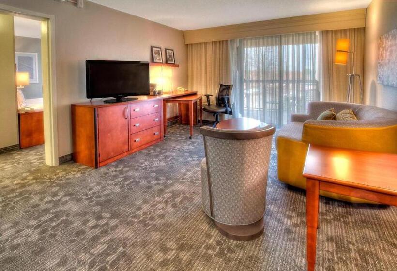 فندق Courtyard Memphis Germantown