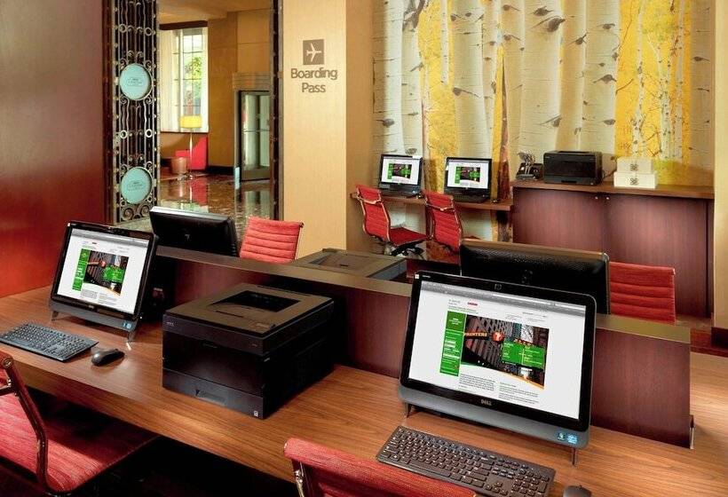 هتل Courtyard By Marriott Nashville Downtown