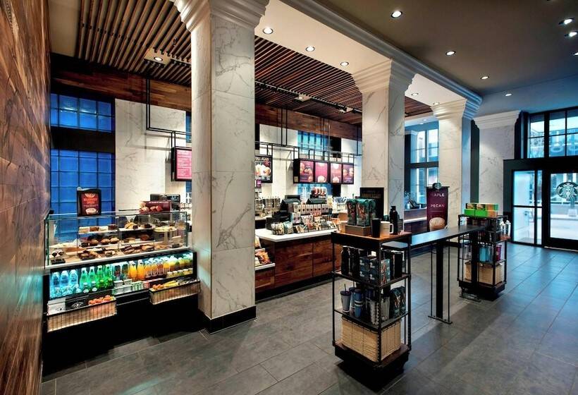 هتل Courtyard By Marriott Nashville Downtown