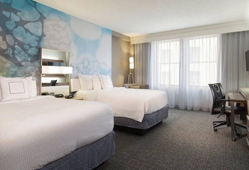 هتل Courtyard By Marriott Nashville Downtown