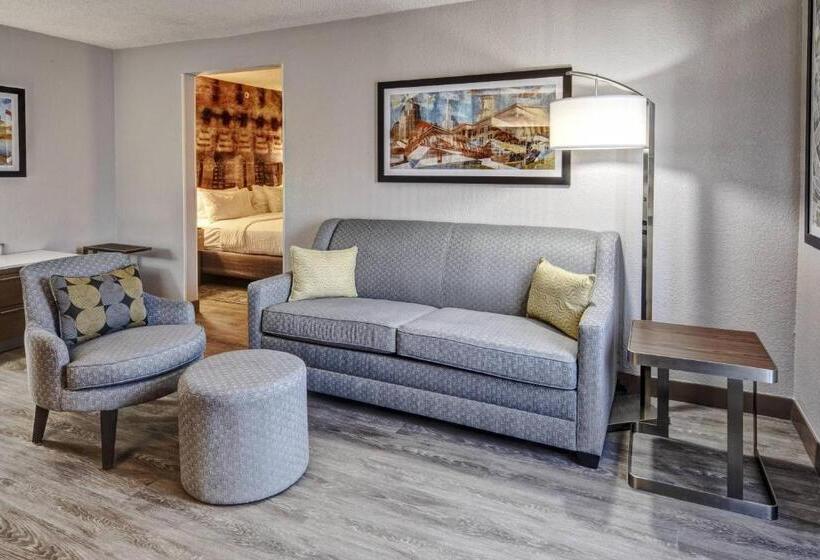 هتل Courtyard By Marriott Nashville Vanderbilt West End