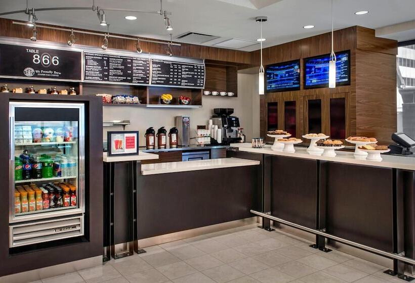 هتل Courtyard New York Manhattan/midtown East