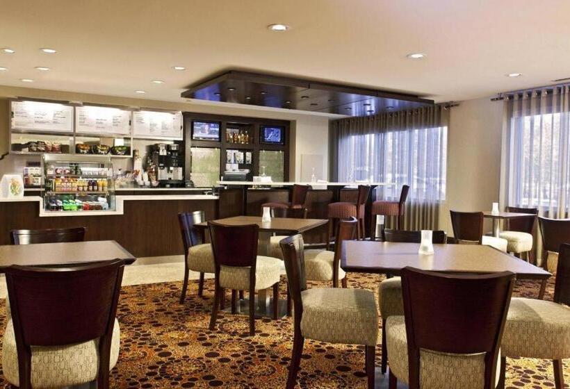 ホテル Courtyard By Marriott Newburgh Stewart Airport