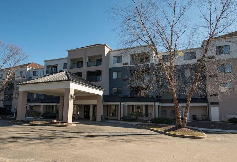 Отель Courtyard By Marriott Norwich