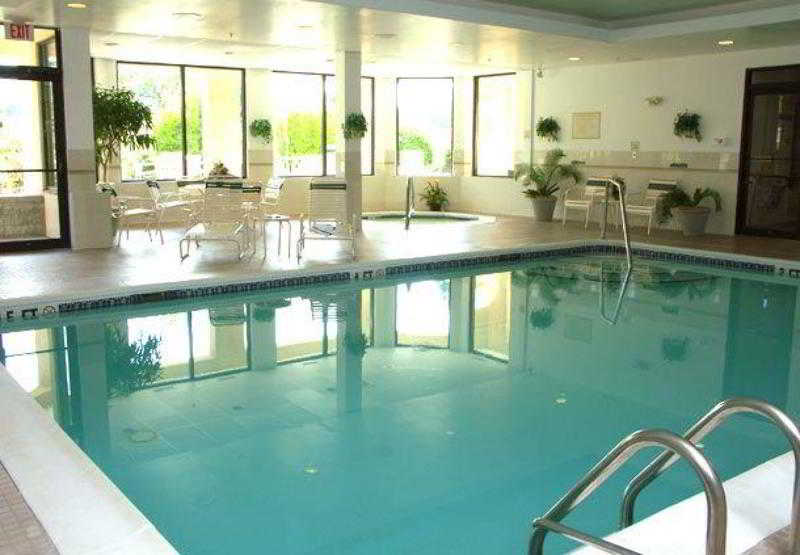 Отель Courtyard By Marriott Norwich