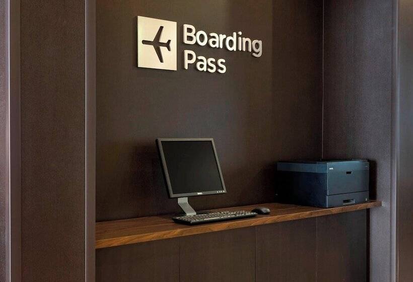 فندق Courtyard By Marriott Peoria