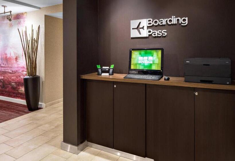 호텔 Courtyard By Marriott Pittsburgh Airport