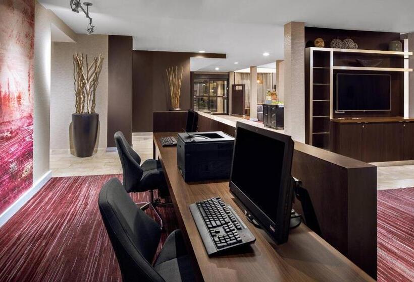 호텔 Courtyard By Marriott Pittsburgh Airport