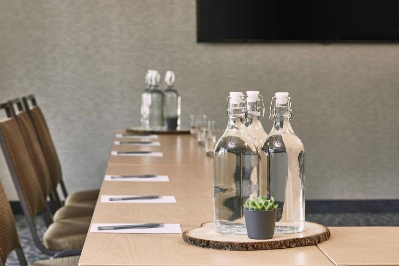 בית מלון כפרי Courtyard Portland Downtown/convention Center