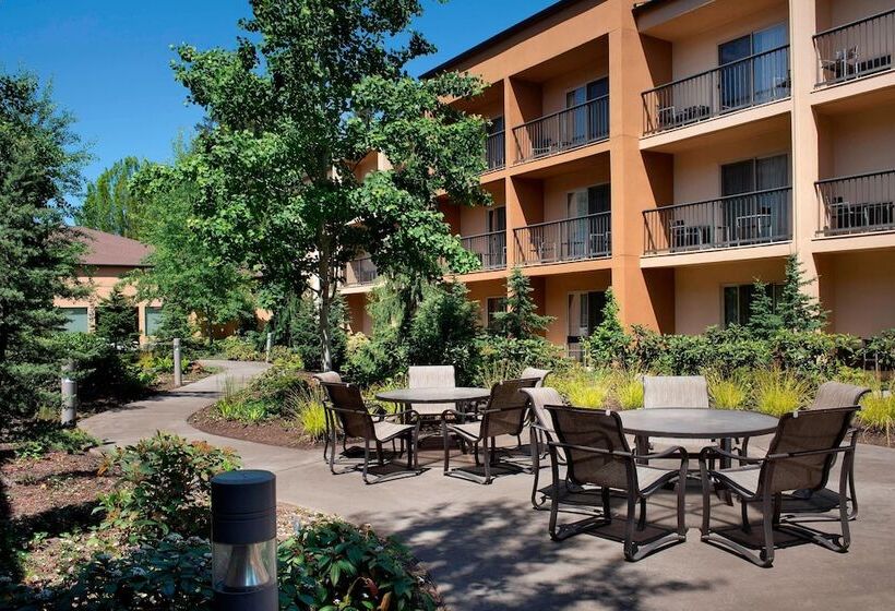 فندق Courtyard By Marriott Portland Hillsboro