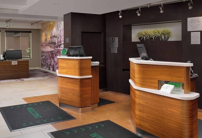 فندق Courtyard By Marriott Portland Hillsboro