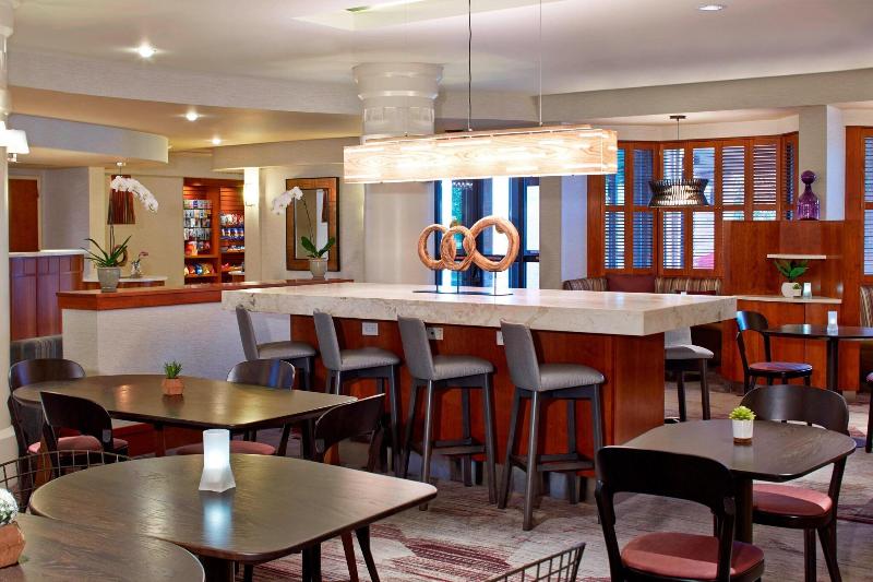 هتل Courtyard Rochester Brighton