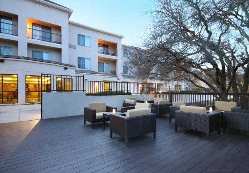 Отель Courtyard By Marriott Roseville