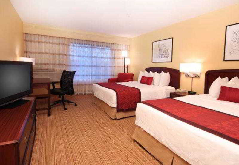 호텔 Courtyard By Marriott Roseville