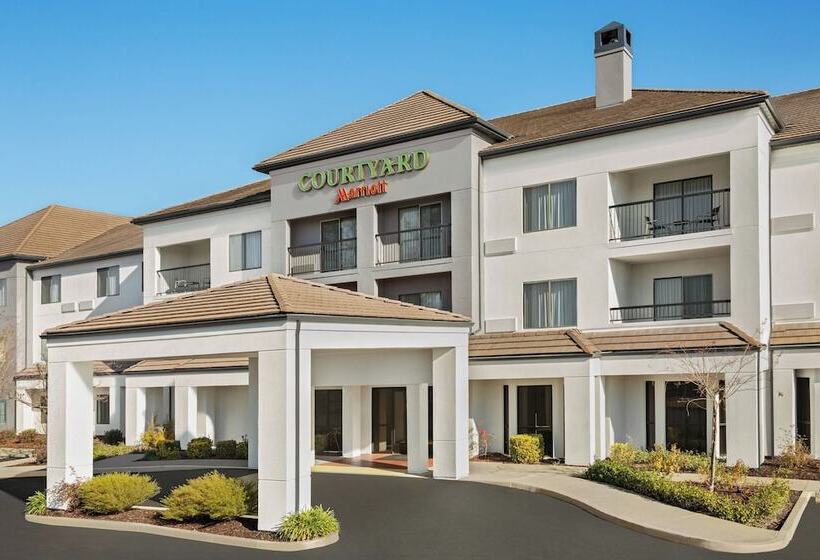 Отель Courtyard By Marriott Roseville