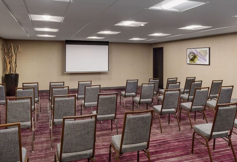 Отель Courtyard By Marriott Roseville