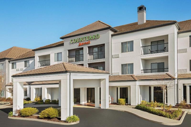 Отель Courtyard By Marriott Roseville
