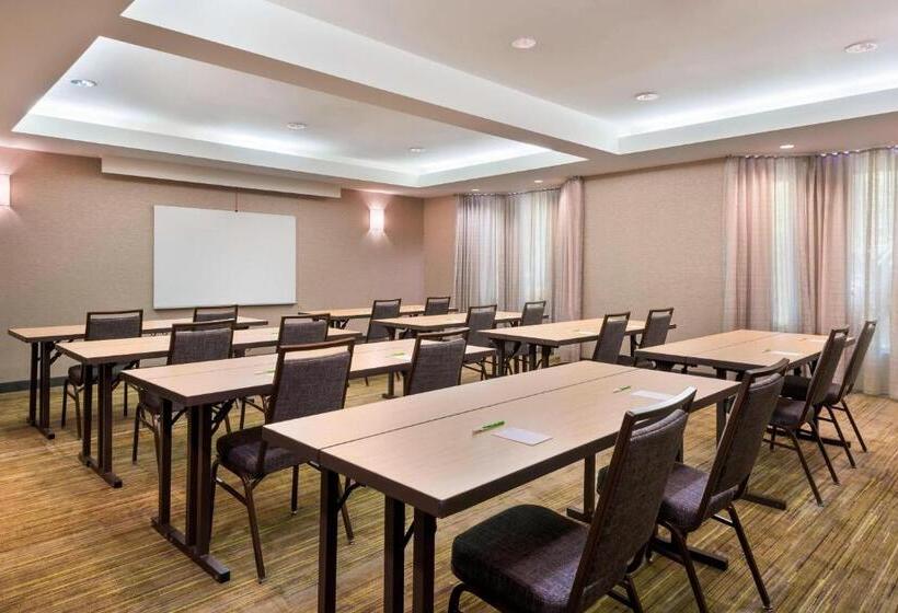 فندق Courtyard Sarasota Bradenton Airport