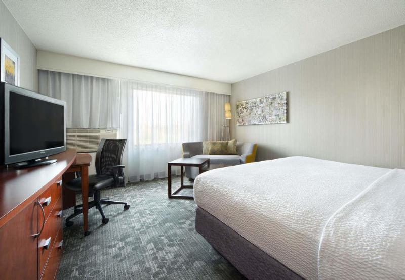 هتل Courtyard Mishawaka University Area