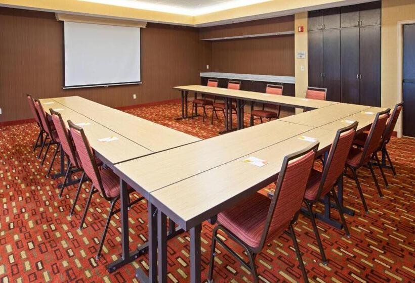 هتل Courtyard Mishawaka University Area