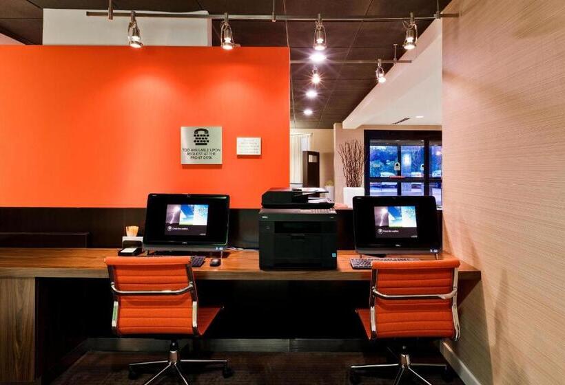 هتل Courtyard Mishawaka University Area