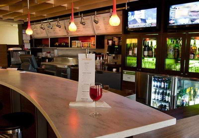 ホテル Courtyard By Marriott Springfield