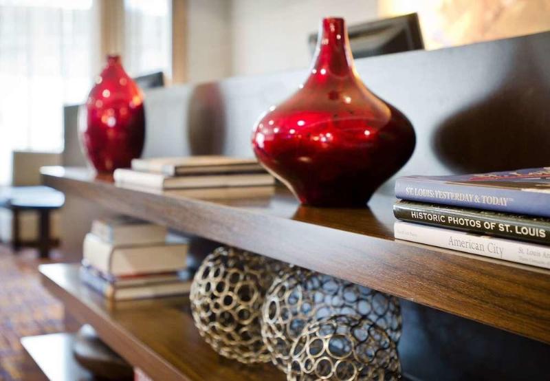 Отель Courtyard St. Louis Airport/earth City