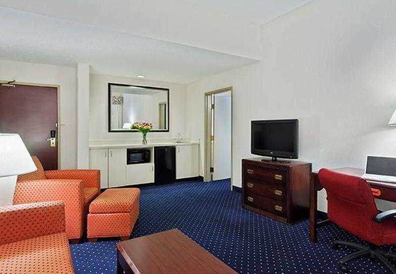 فندق Courtyard Tampa Brandon