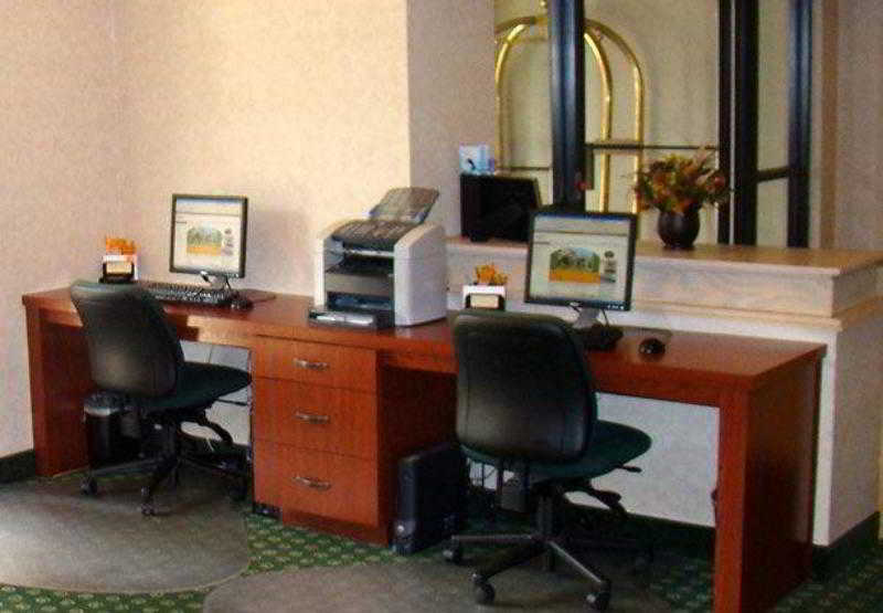 فندق Courtyard Tampa Brandon