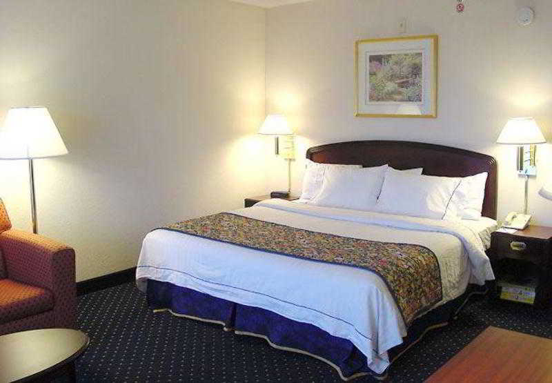 فندق Courtyard Tampa Brandon