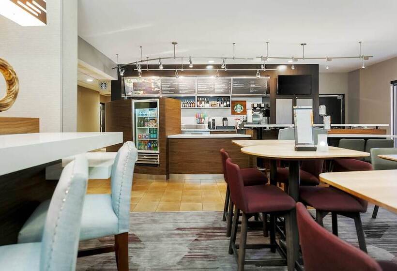 فندق Courtyard Tampa Brandon