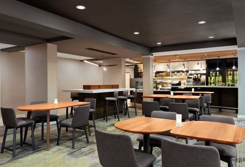 ホテル Courtyard By Marriott Tulsa Central