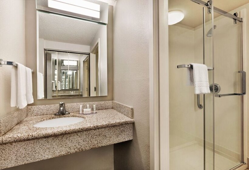 ホテル Courtyard By Marriott Tulsa Central