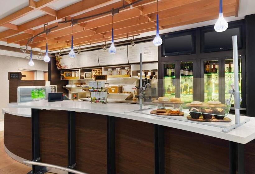 فندق Courtyard By Marriott Tulsa Central