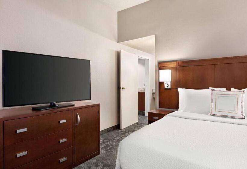 فندق Courtyard By Marriott Tulsa Central