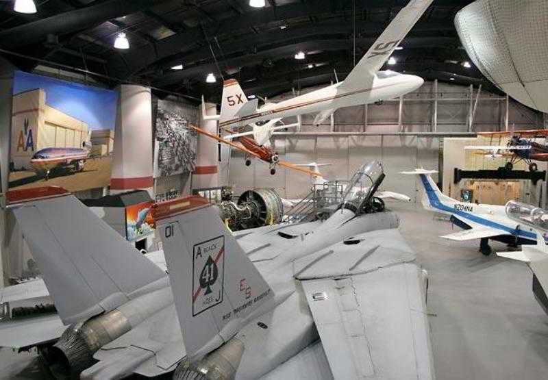 فندق Courtyard By Marriott Tulsa Central