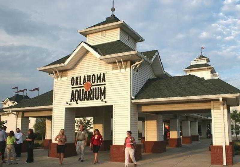 فندق Courtyard By Marriott Tulsa Central