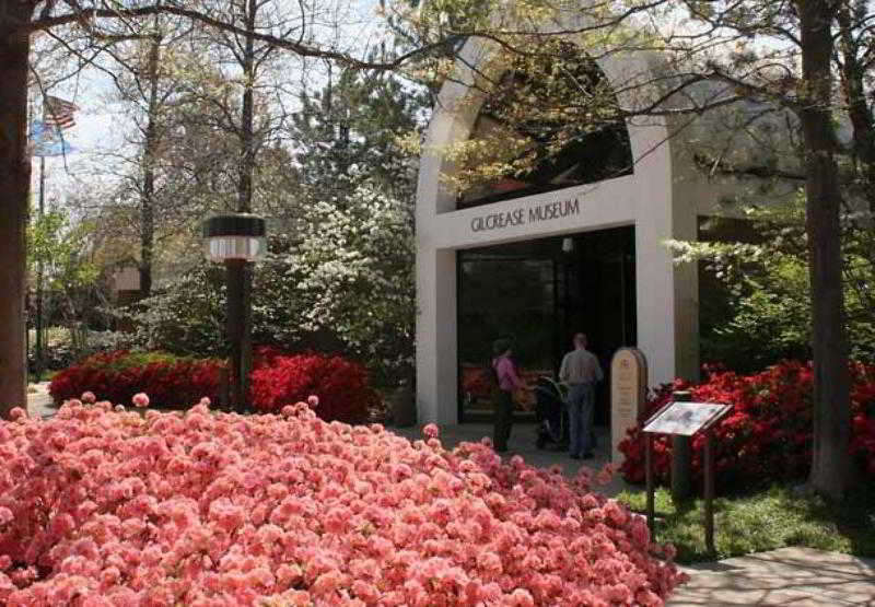 فندق Courtyard By Marriott Tulsa Central