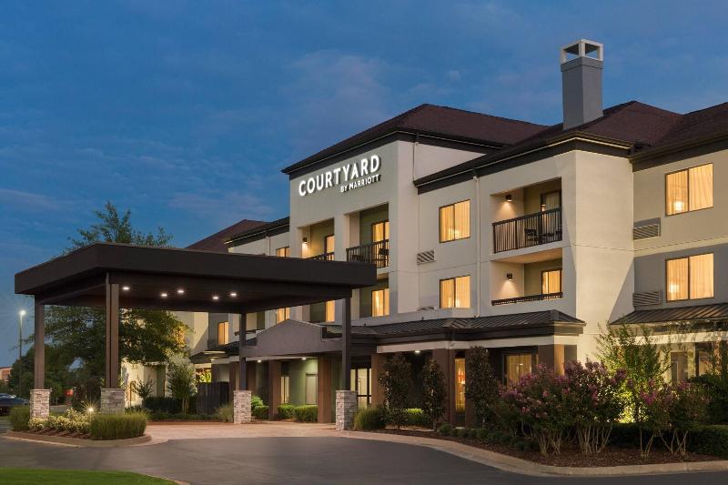 فندق Courtyard By Marriott Tulsa Central