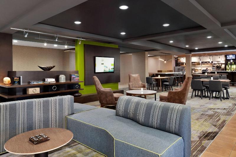 فندق Courtyard By Marriott Tulsa Central