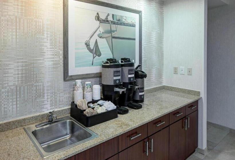 호텔 Courtyard Virginia Beach Oceanfront/south