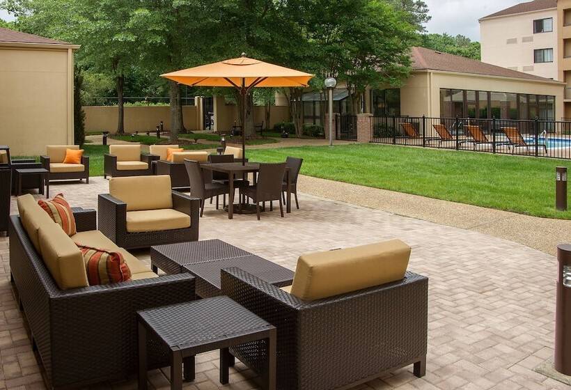 호텔 Courtyard Williamsburg Busch Gardens