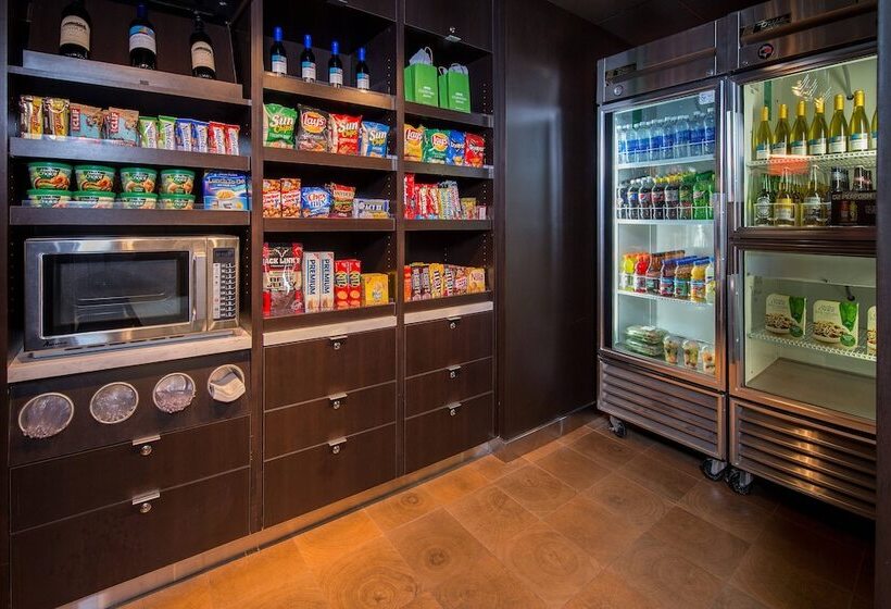 호텔 Courtyard Williamsburg Busch Gardens