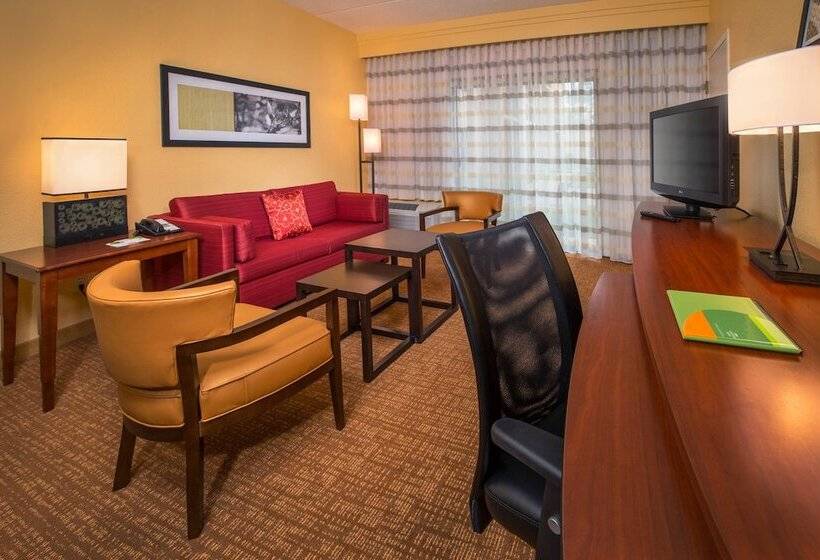 호텔 Courtyard Williamsburg Busch Gardens