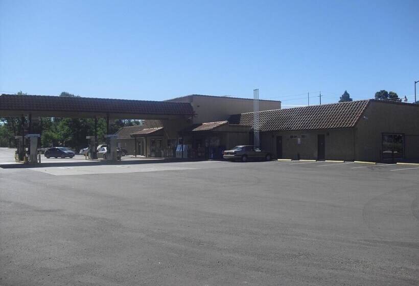 호텔 Creekside Lodge