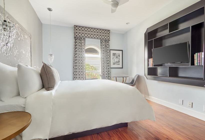 هتل The Crescent Powered By Sonder