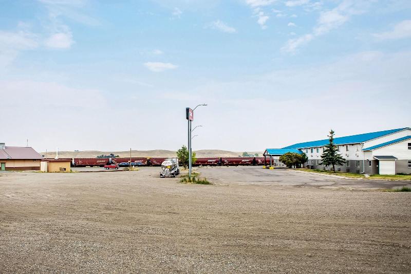 OYO Hotel Shelby MT Hwy 2 & I-15